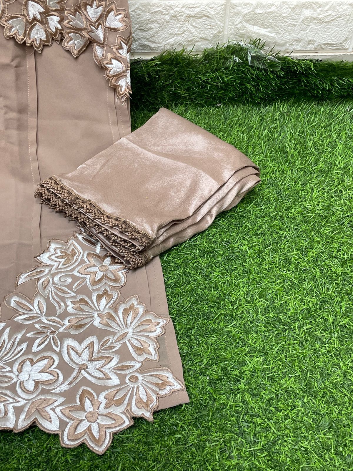 ZS 1119 Georgette Pakistani Readymade Suits Catalog
